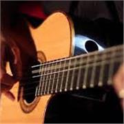 Clases de Guitarra
Aprende con un profesional, con años de experiencia y cientos de alumnos certificados en la ejecucion de nivel inicial e intermedio en Guitarra